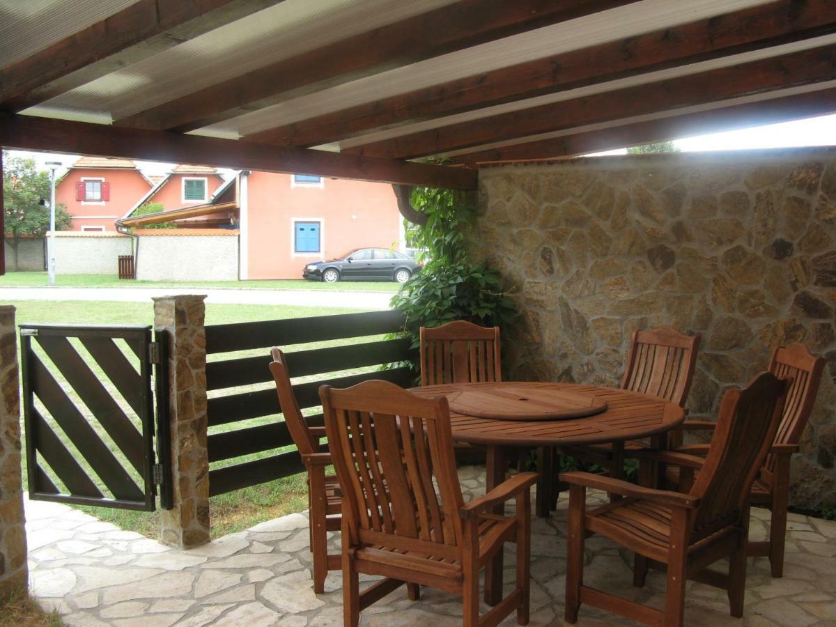 Apartma Geoteh Terme Catez 6032 Krško Exterior foto